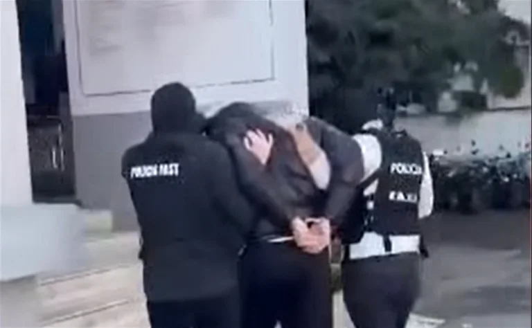 La policia va apoderar més de 120 mil euros, tres detinguts per cocaïna a Tirana.