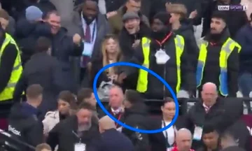 Granit Jaka bierze udział w konfrontacji z fanem West Ham po stracie Sunderlanda.
