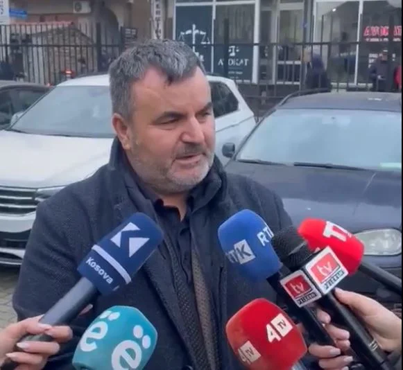 La sessió contra sospitosos de manipulació de vots, el poble explica raons per controlar