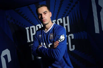 Anice Mehmeti, oficjalnie nowy gracz Ipswich Town
