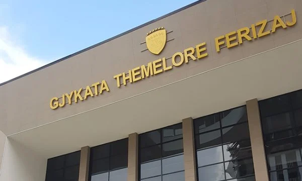 Kuukauden pidätys Ferizajissa.