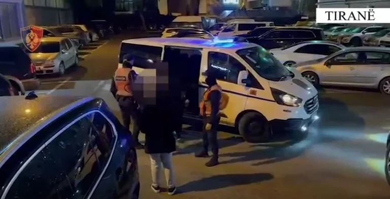 Hei. Kolme paikkaa, joissa prostituutiota harjoitettiin, löytyvät kolmesta kolumbialaisketjusta ja espanjalaisesta