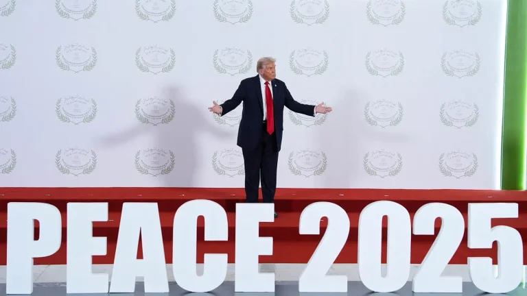 Marea Britanie boicotează ceremonia Consiliului Păcii din cauza implicării lui Putin