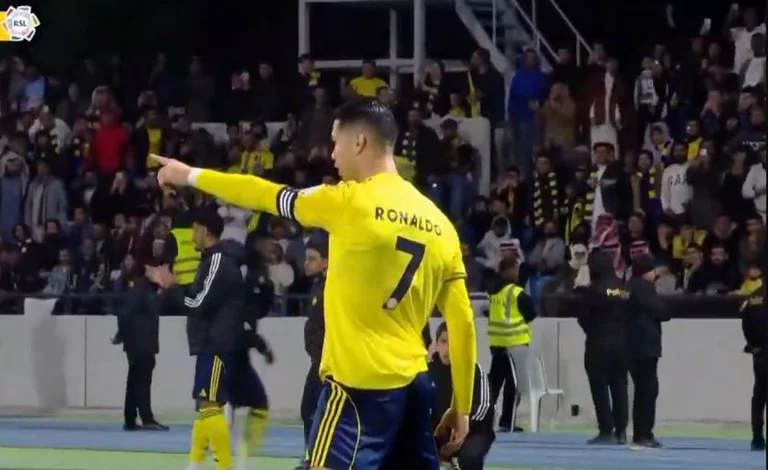 En Ronaldo continua per trencar registres, un altre objectiu a l'Aràbia Saudita (VIDEO)