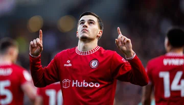 Zespół Premier League bierze udział w konkursie na Anice Mehmet