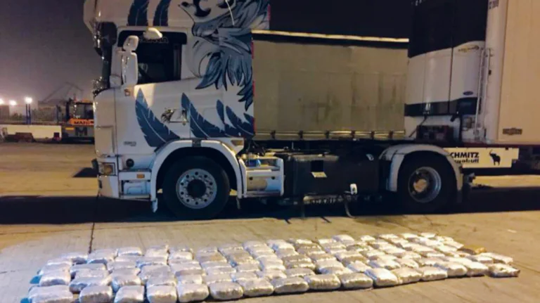 “400kg de cocaïna” La defensa diu que el judici en temps raonable ha perdut significat, que l'acusat està a punt durant 5 anys sota custòdia