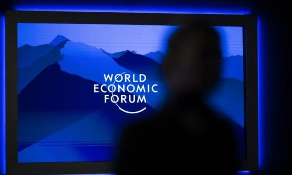 De ce elita mondială a celor bogaţi se întâlneşte la staţiunea elveţiană Davos
