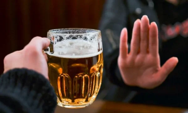 Είσαι μεθυσμένος με μια γουλιά αλκοόλ; Γι' αυτό σου συμβαίνει.