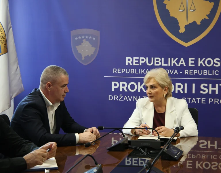 Η αρχή της έρευνας για τη διαφορά ψήφου, ο εισαγγελέας Πούλα συναντιέται με τον Αναπληρωτή Διευθυντή της Αστυνομίας
