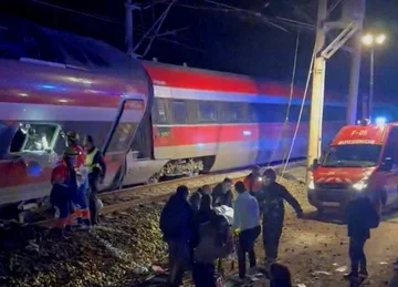 Tragedija v Španiji, dva vlaka s približno 300 potniki zapustijo tire: poroča za 10 žrtev