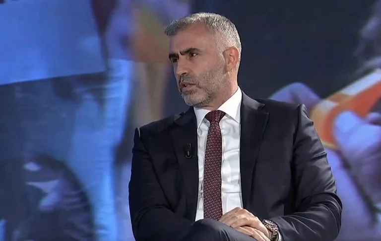 Ο Μπερίσα προειδοποιεί τον Ομπαντάια: Θα ήταν μια χαρά αν κρατούσε το στόμα του κλειστό.