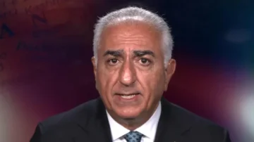 Vračam se v Iran, princ kliče Irance in svet.