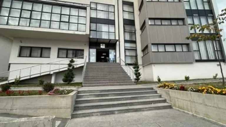 Malisheva의 약 재배를위한 알바니아 시민에 대한 Aktakuza