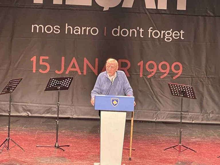 윌리엄 워커 : Recak은 세계 Kosovo 진실에 말했다