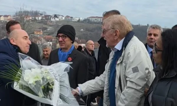 27 rocznica masakry Recaka, William Walker honoruje 45 Albańczyków zabitych