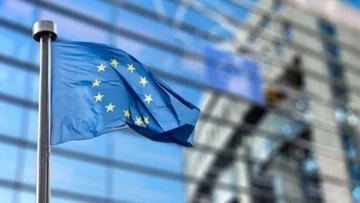 EU naj bi Ukrajino podprla z 90 milijardami EUR