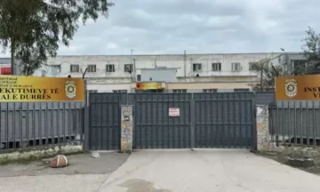 Pobegnil je Altin Ndoc, direktor zapora Durres.