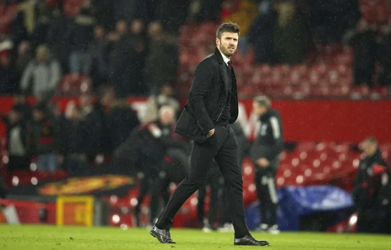 Επίσημος: Carrick, προπονητής Unitedey