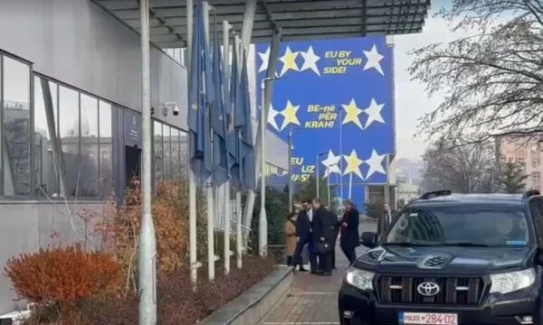 Ο Εμισάρι Σόρενσεν ξεκινά επίσημη επίσκεψη στο Κοσσυφοπέδιο