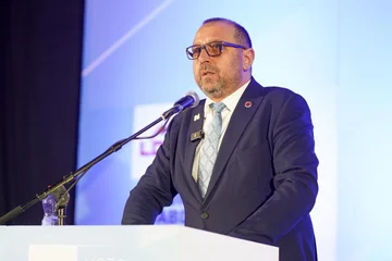 Yanma, sorumluluk ve birlik. LDK'nın takip etmesi gereken yol