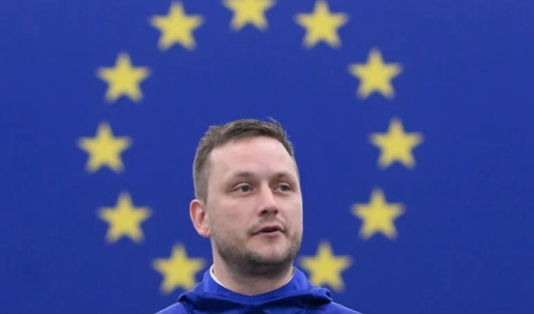 Premier Grenlandii: wybrać Danię przed USA
