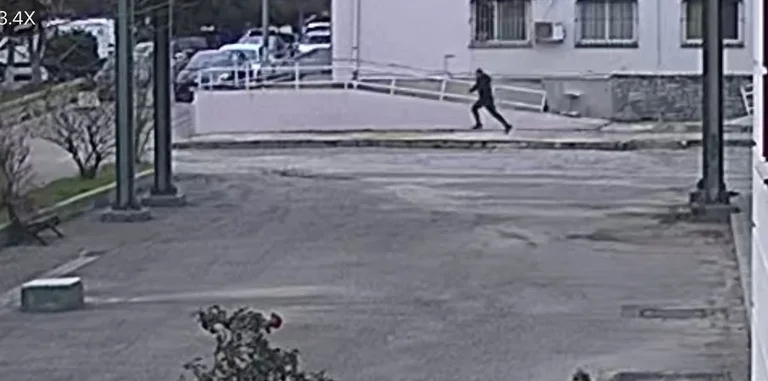 Ucieczka Altina Ndoci zawieszona na służbie, łańcuch dowodzenia więzienia Durres