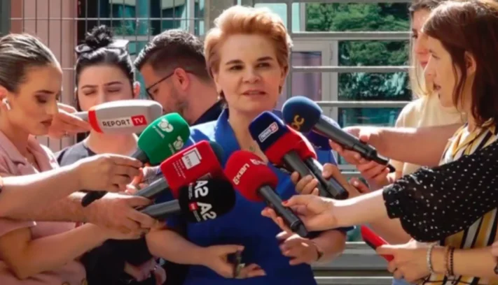 Curtea tolerează Monica: Există sesiuni de marți și miercuri, obosit de vineri la Big Brother
