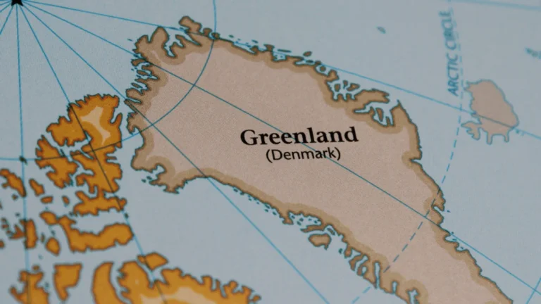 유럽 국가는 Greenland에서 강제 배포에 대해 이야기?