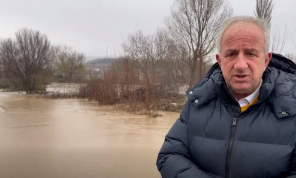A Suhareka-i árvíztől több utat is lezártak, Muarremaj a polgárokhoz fordult óvatosságért.