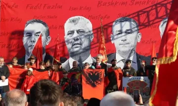 Huffpost v italijanščini piše o Haagu: Thaci velja za enega od kosovskih očetov, proces proti njemu nadrealistično