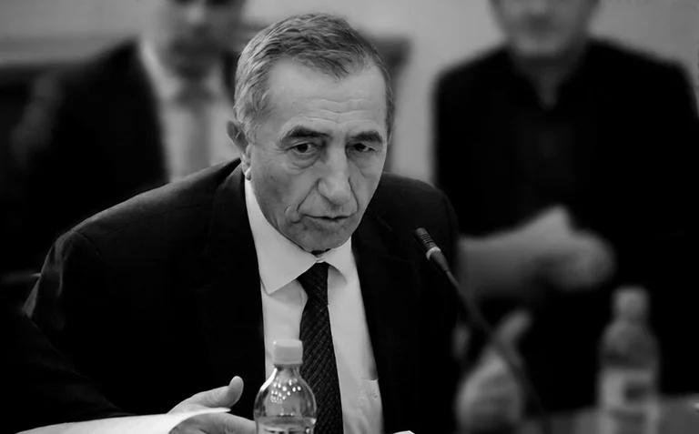 Ali Sadriu, tidigare finansminister, dör
