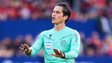 Sądzi się, że sędzia podzieli sprawiedliwość za wielki finał między Barceloną a Real Madrid