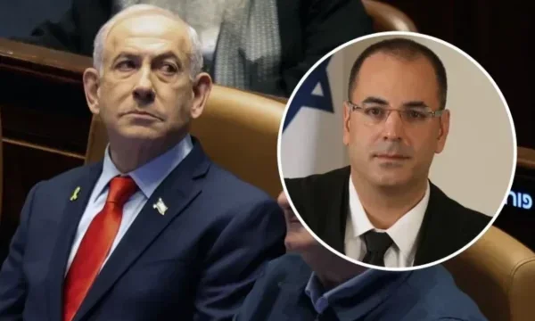 En bil slog motorcykeln där den reste, domaren som hade Netanyahs fall av korruption dör.