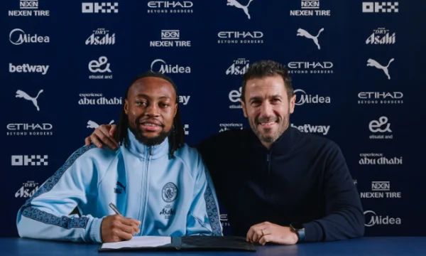 “62.5 miljoner pund” Man City tecknar med Semenyuon