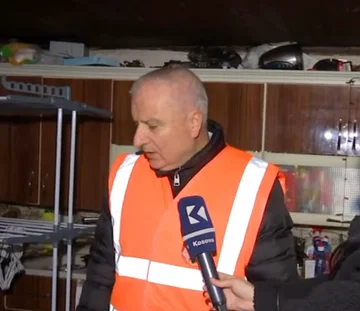 Štiričlanska družina na hribu Trima je evakuirana