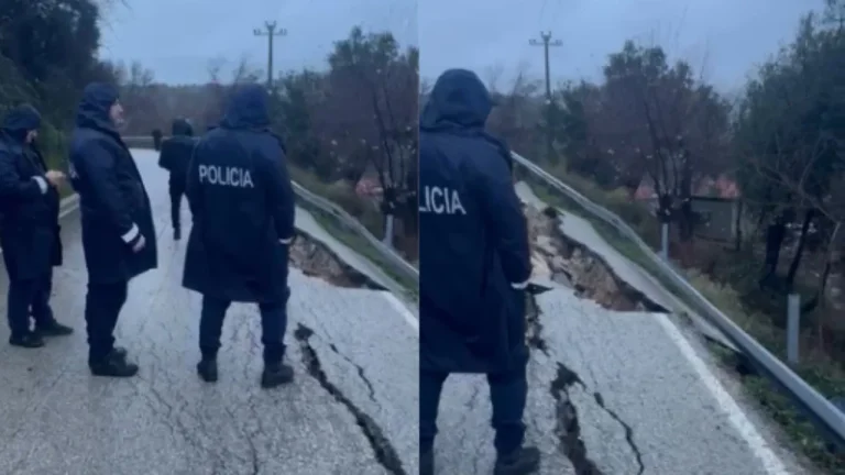 מצב של גשם כבד באלבניה: Road Shems, Two Homes Harm