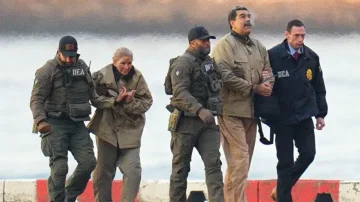 Maduro in njegova žena sta se udarila v glavo, ko sta poskušala pobegniti pred ameriškimi silami.