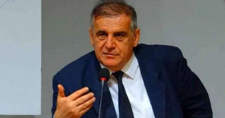 Spahiu: Nuk e di qysh ka fytyrë Vitia me dalë në televizion, e lëre më të kandidojë për Prishtinën