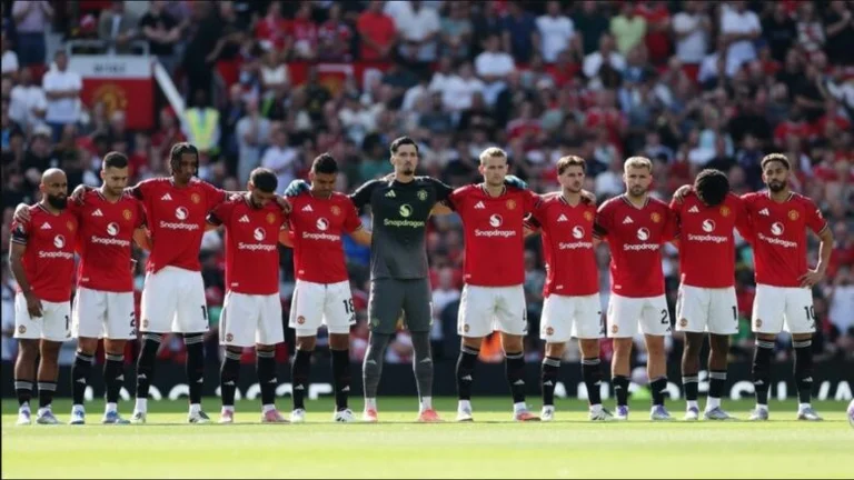 זהו המאמן הנוכחי של Man Utd לאחר פיטוריו של ראובן Amorim.
