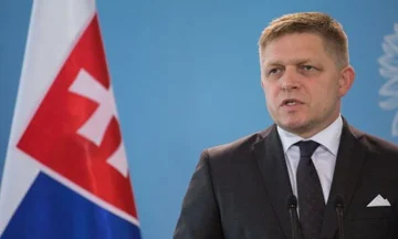 Madurova aretacija, slovaški premier kritizira ZDA zaradi kršitev mednarodnega prava, HINA omenja tudi Kosovo.