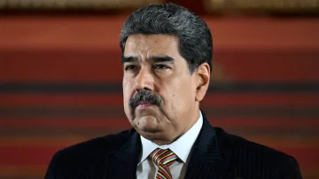 “popolnoma pretreseni”: Svetovni voditelji reagirajo po napadu ZDA na Venezuelo