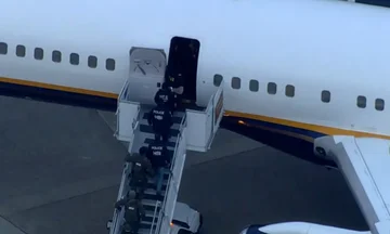 Takoj ko Maduro zapusti letalo, po prihodu v New York.