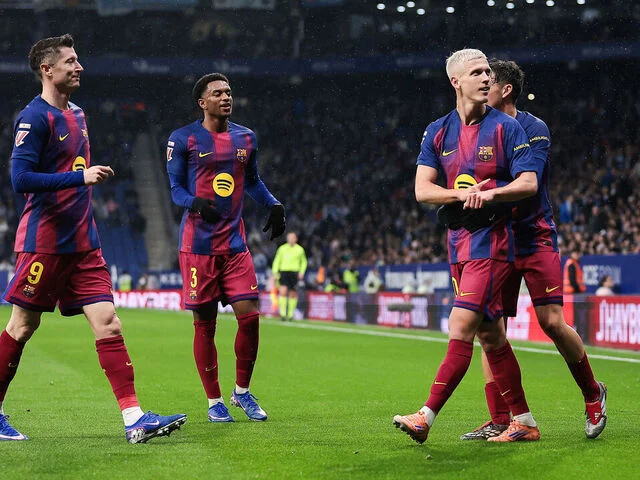Barcelona nyer Espanjoll ellen az elmúlt néhány percben