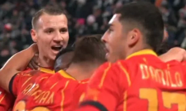 Lecce Shocks Juvenus בסוף המחצית הראשונה