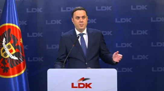 Reagon sërish Abdixhiku fton anëtarësinë e LDK së për durim  Kam marrë mbështetje nga kryetarë e nënkryetarë