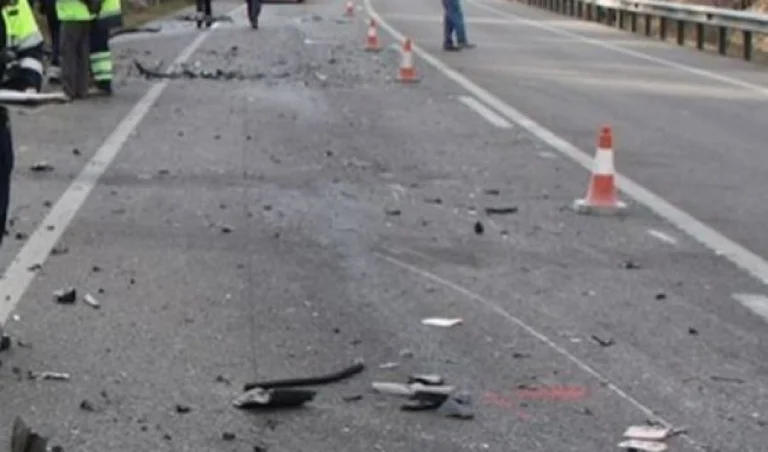 Aksidentohet këngëtari i njohur shqiptar