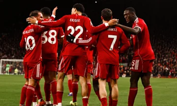Liverpool dostaje trzy cenne punkty po zwycięstwie 2-1 nad Wolfves