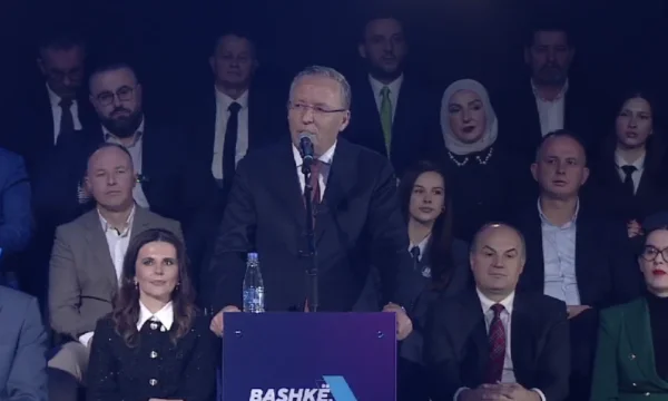 Bedri Hamza bij de afsluiting van de campagne: het lot van Kosovo in de toekomst