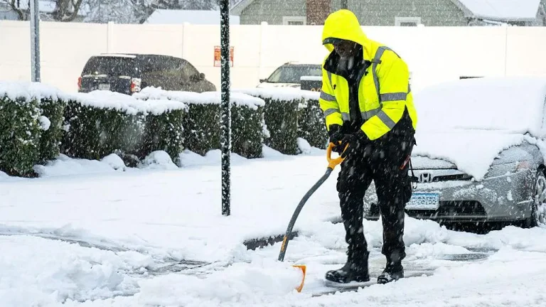Duizenden Amerikaanse vluchten geannuleerd vanwege de naderende winterstorm