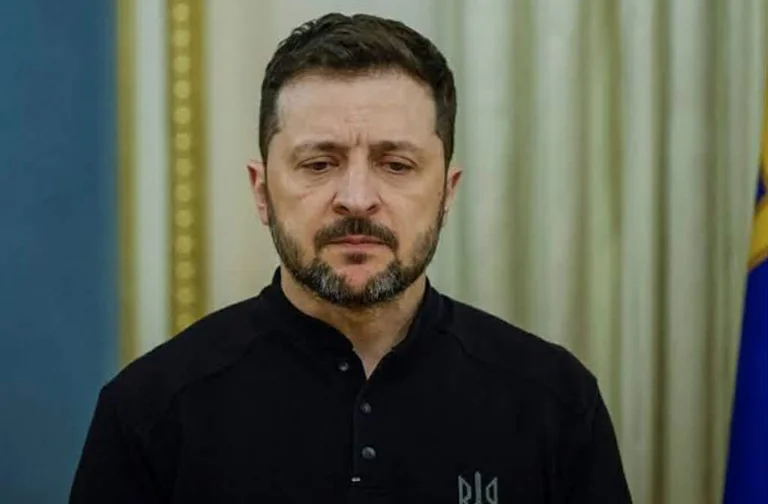 Zelensky möter europeiska ledare och Trump för fredssamtal, mitt i nya attacker mot Kiev